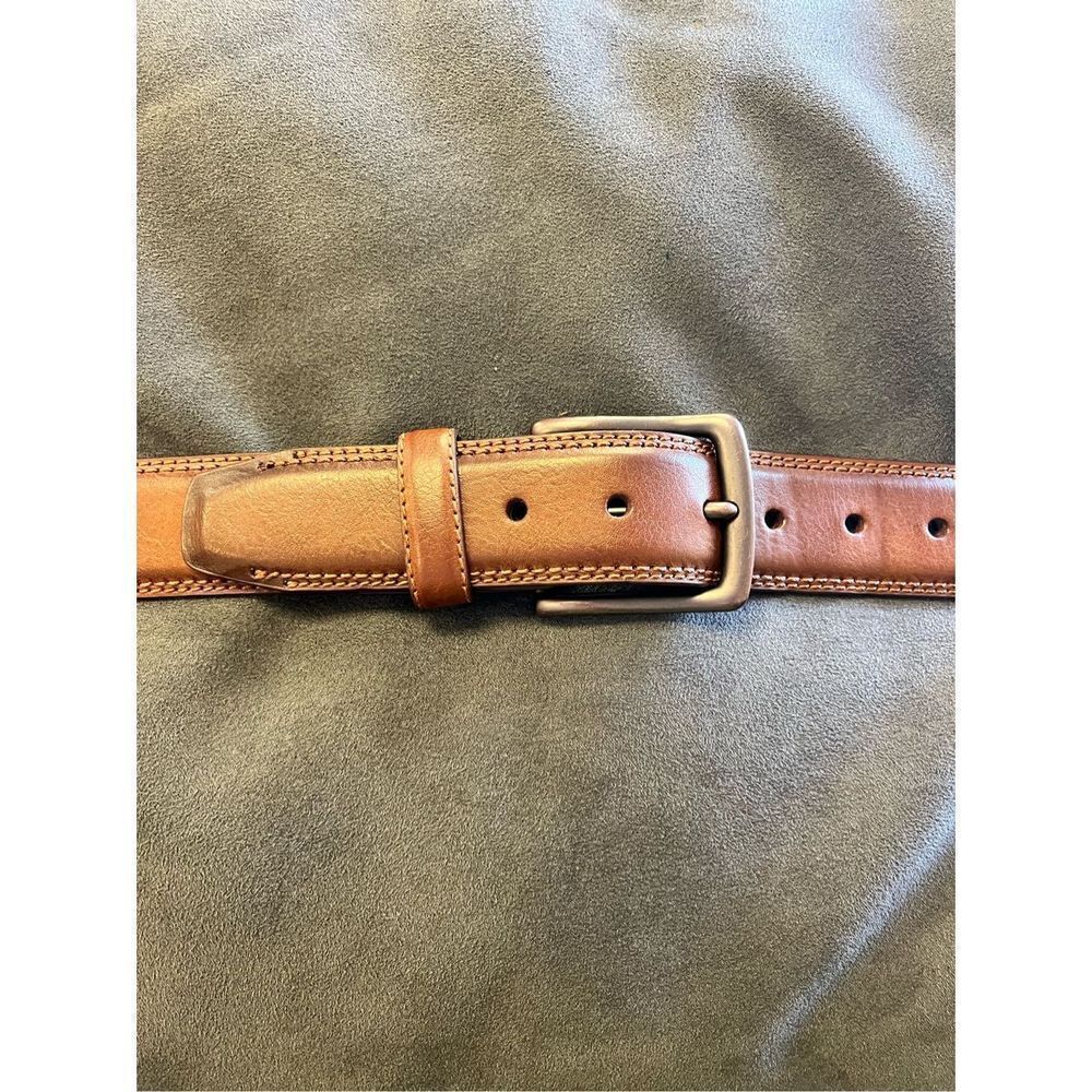 Columbia Brown Synthetic Leather Belt sz M 34-36 EUC
